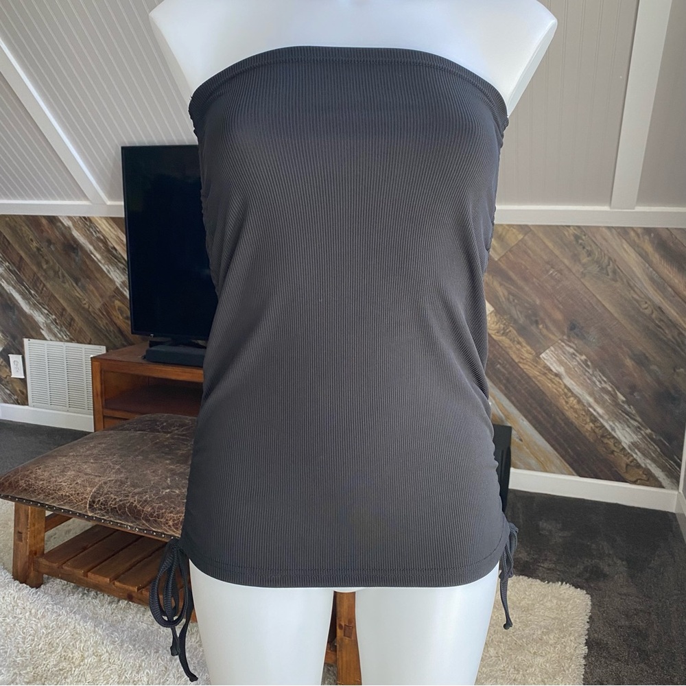 SHEIN Black Strapless Sleeveless Camisole